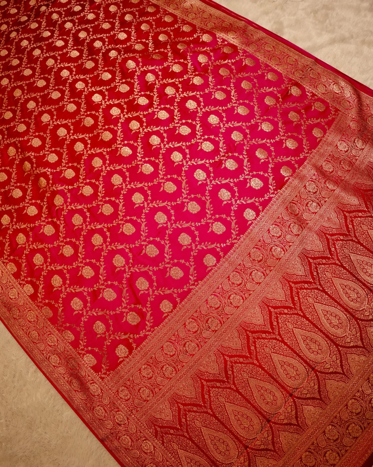 Hot Pink Golden Zari Traditional Banarasi Saree - Image 2