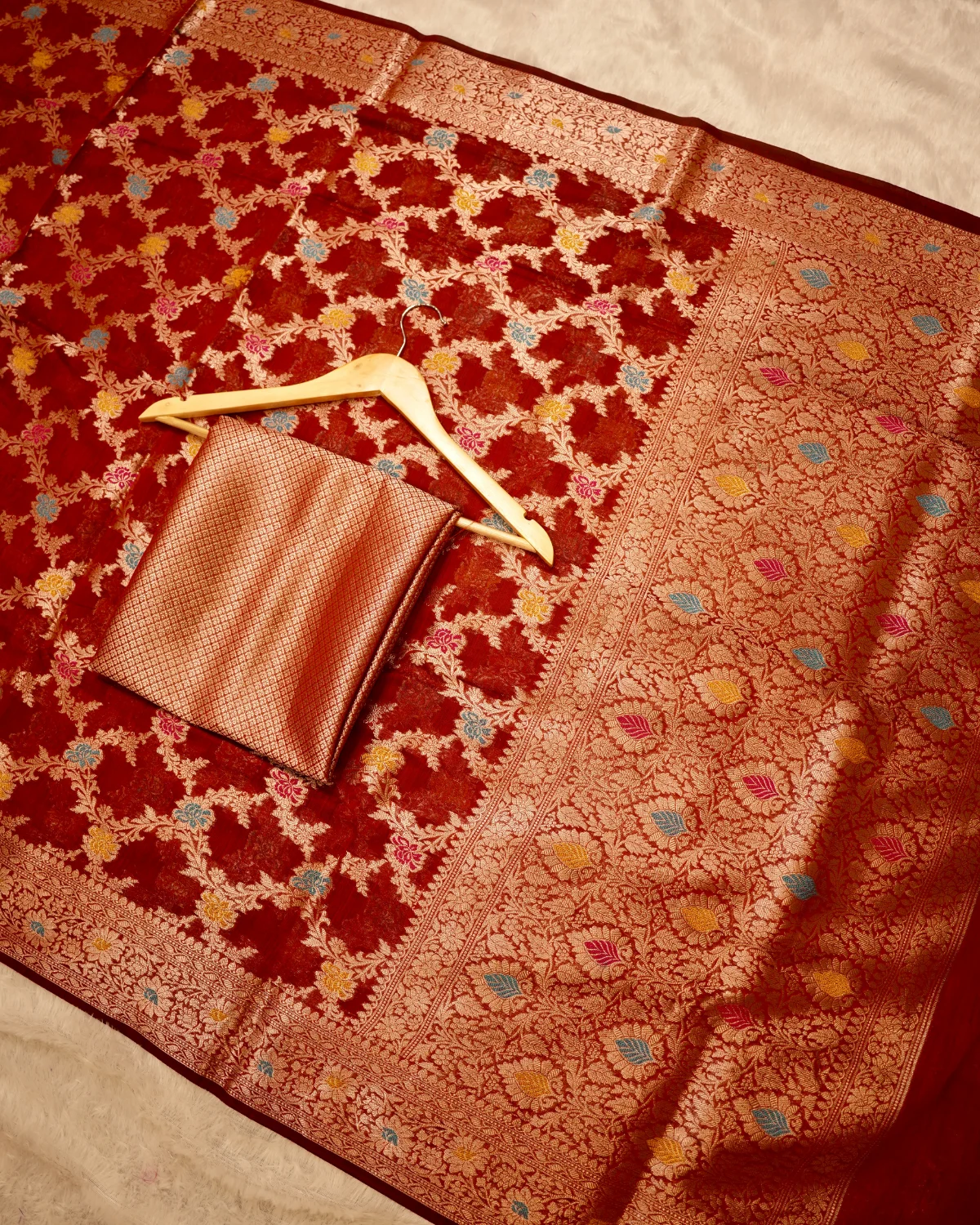 Maroon Suta Cotton Banarasi Saree – Partywear - Image 2
